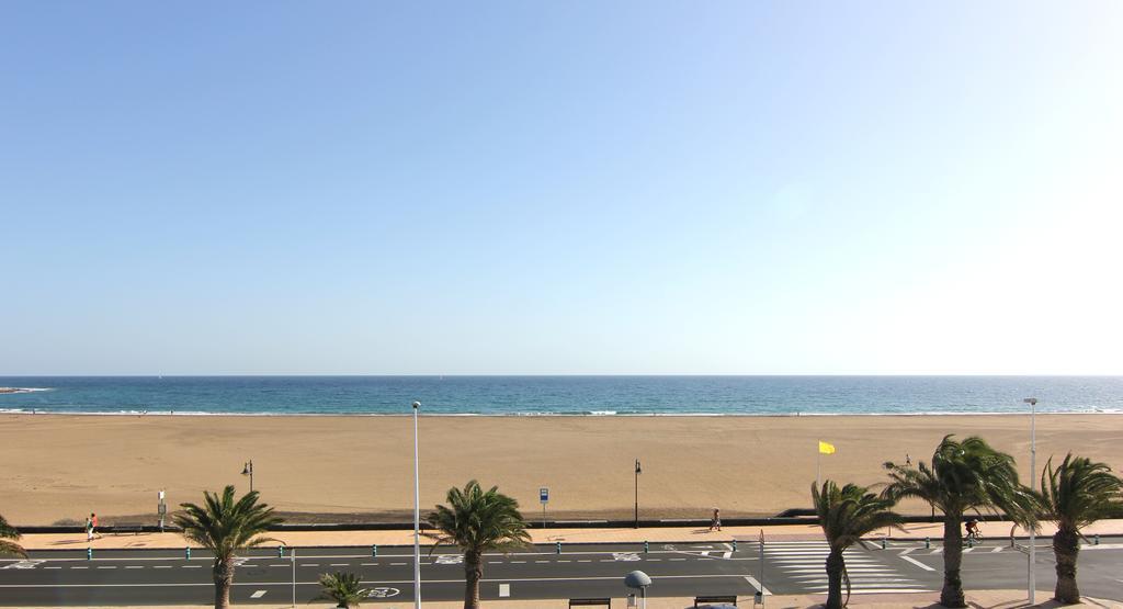 Costa Mar Sea View Apartment ปูแอร์โตเดลคาร์เมน ภายนอก รูปภาพ